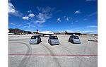 FOLLOW-ME-FAHRZEUG: CITROËN AMI IM EINSATZ AM FLUGHAFEN GENUA